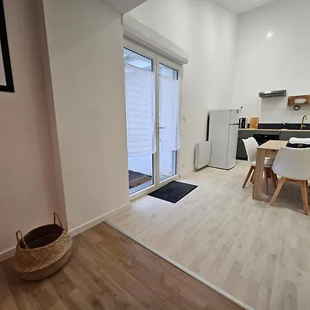Maison A Centre Ville Et 5 Min A Pied Plage Royan Exterior photo
